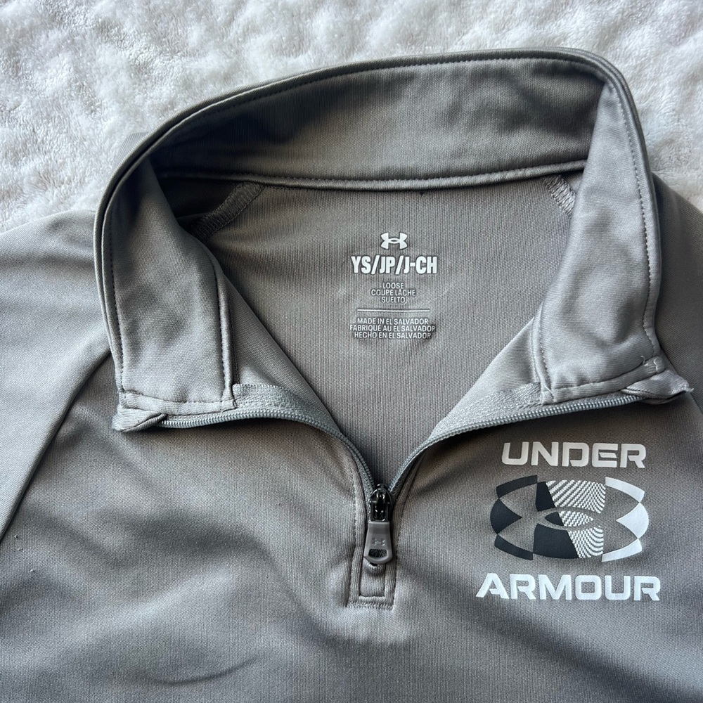 Under Armour Boys Light Grey Quarter zip Pullover Size Youth Small - Picture 4 of 9